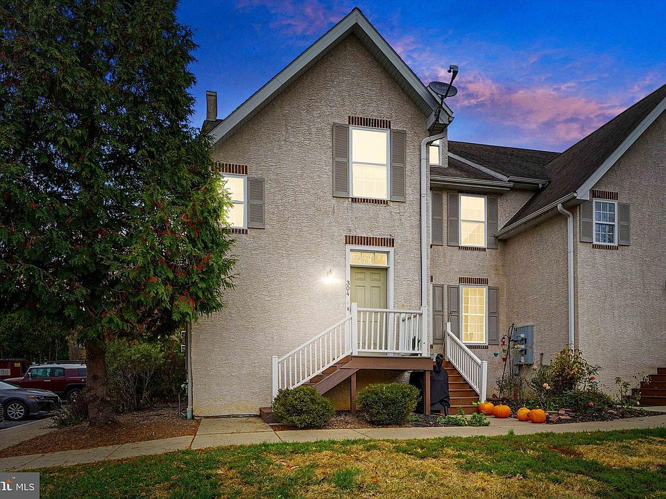 1st image of 304 River Birch Cir