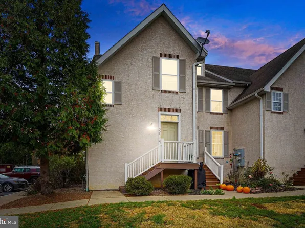 304 River Birch Cir, Kennett Square, PA 19348
