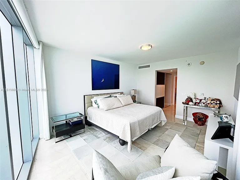 17001 Collins Ave #3008 — Photo 15