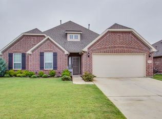 8016 Horseman Rd, Fort Worth, TX 76131