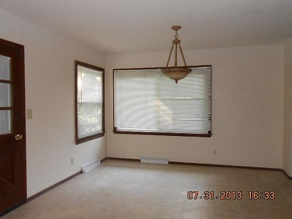 3rd image of 2240 Jonquil Pl