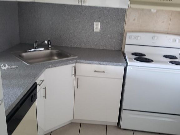 3rd image of 801 NW 47th Ave APT 620W