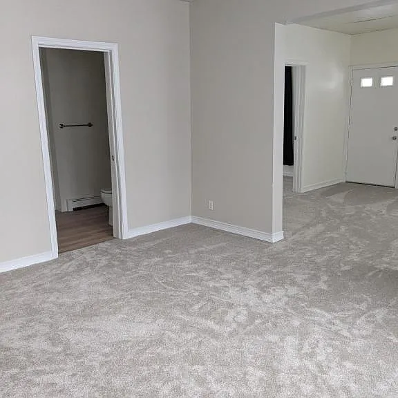 301 E Andre Ave #3 — Photo 4
