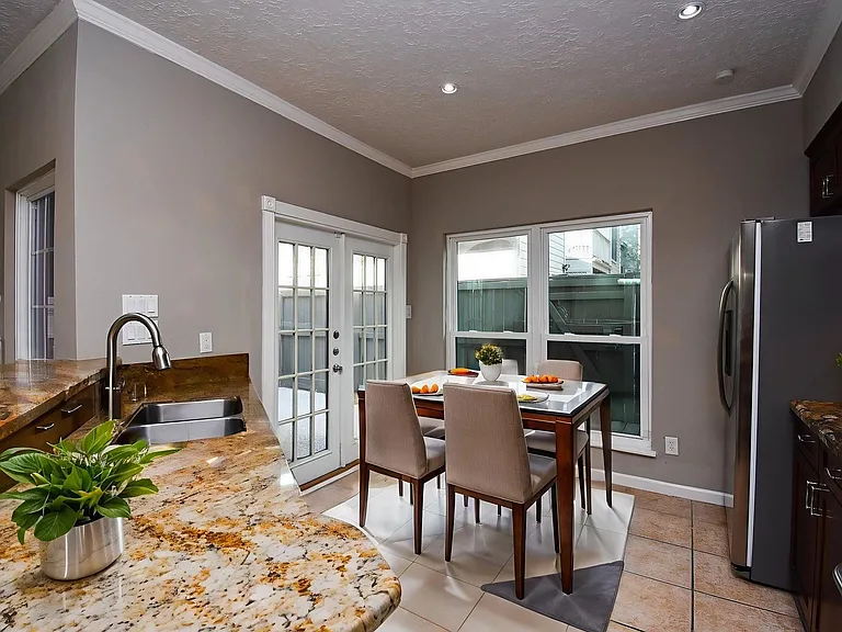 9400 Doliver Dr #56 — Photo 2