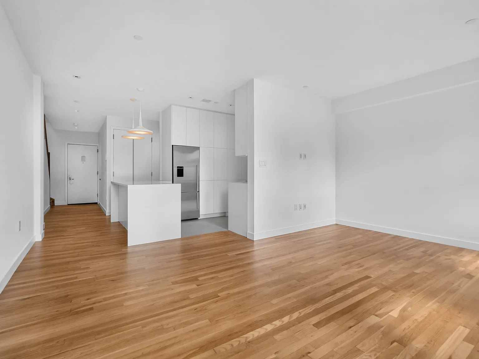 341 West 11th Street — Photo 3