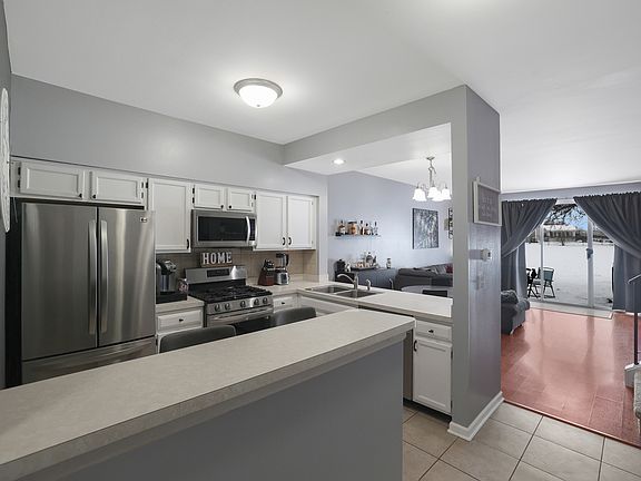 3rd image of 189 Polaris Dr #32