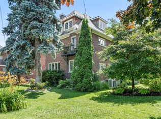 228 Rideau Ter, Ottawa, ON K1M0Z2