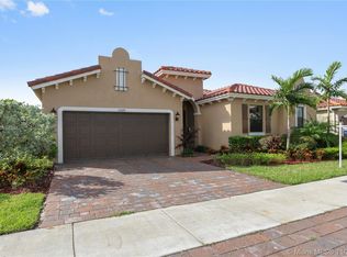 15370 SW 176th Ln, Miami, FL 33187