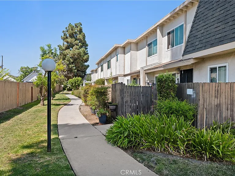 25205 Cypress St #3 — Photo 5