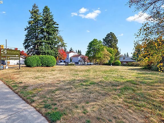 3rd image of 3810 SE 122nd Ave