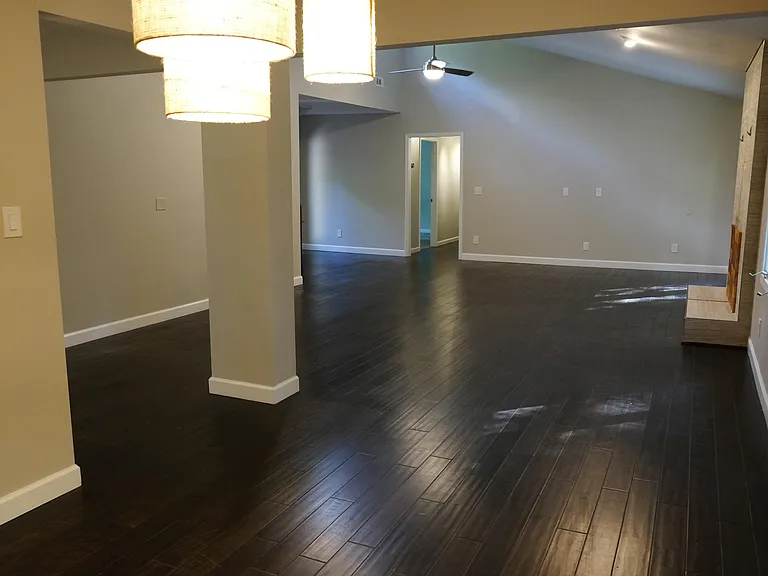 7146 Mantlewood Ln — Photo 4