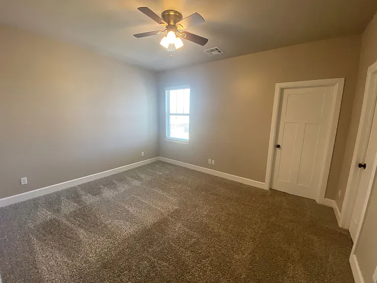 Del Norte Duplexes — Photo 13