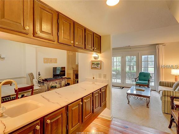 3rd image of 31 Shipyard Dr APT B5