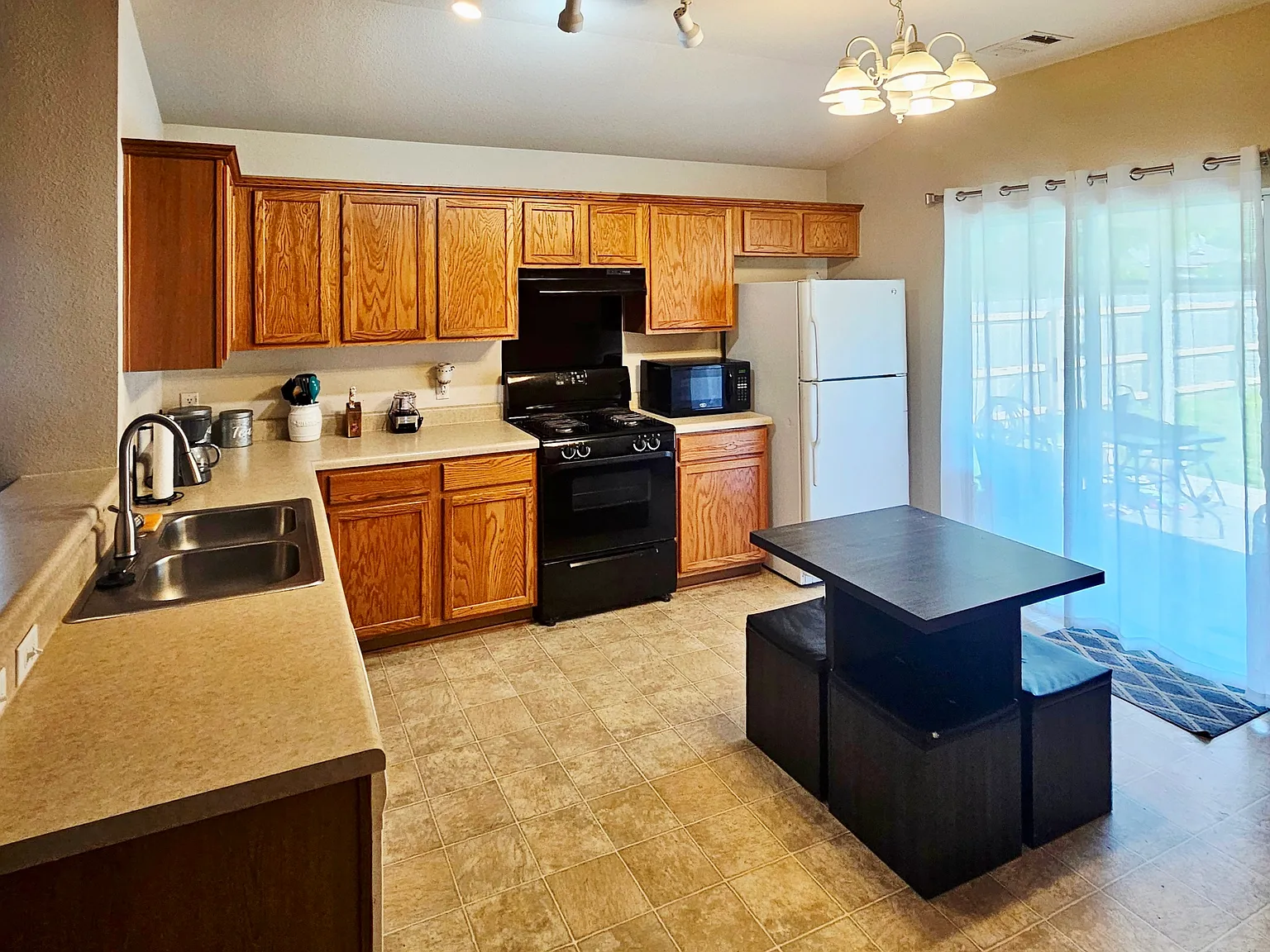 1303 Mojave Bnd — Photo 4