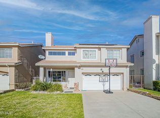 2710 Titania Pl, Simi Valley, CA 93063