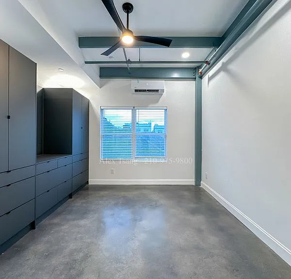 630 Montana St #202 — Photo 8