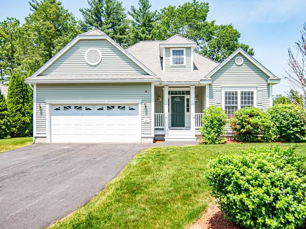 32 Saint Andrews Way, Londonderry, NH 03053