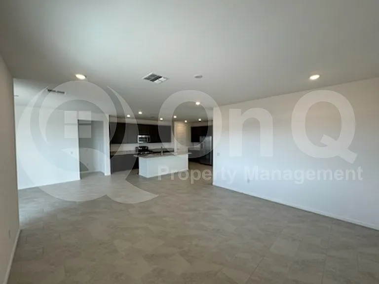 7448 S Camino Cardal — Photo 10