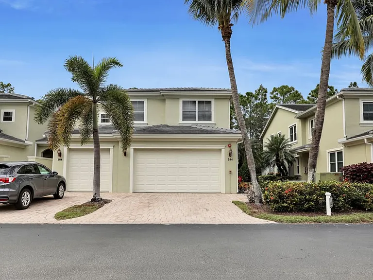 1445 Mariposa Cir — Photo 2