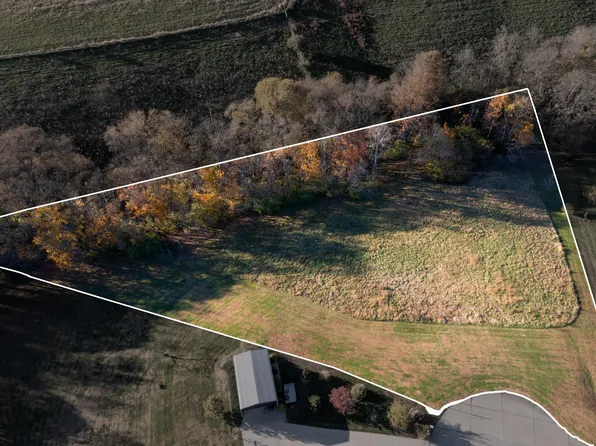 135 Doe Dr, Dry Ridge, KY 41035