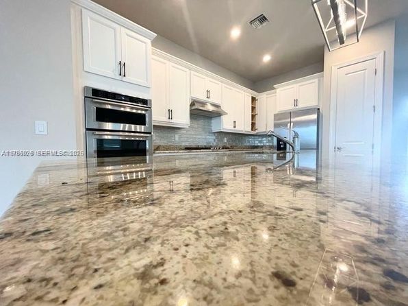 12476 Nautilus Cir