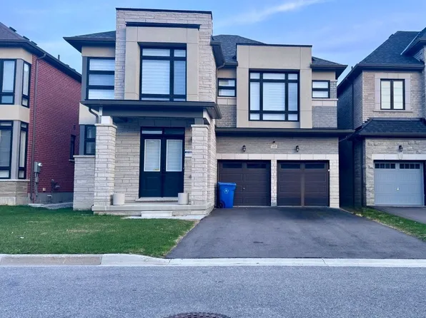 105 Halldorson Ave, Aurora, ON L4G 7Z4
