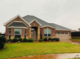 1504 Lucy Cir, Lindale, TX 75771