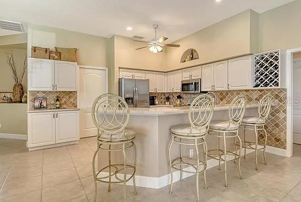 9477 Cedar Ridge Ln — Photo 7