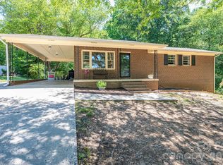 636 Poplar Dr, Shelby, NC 28152