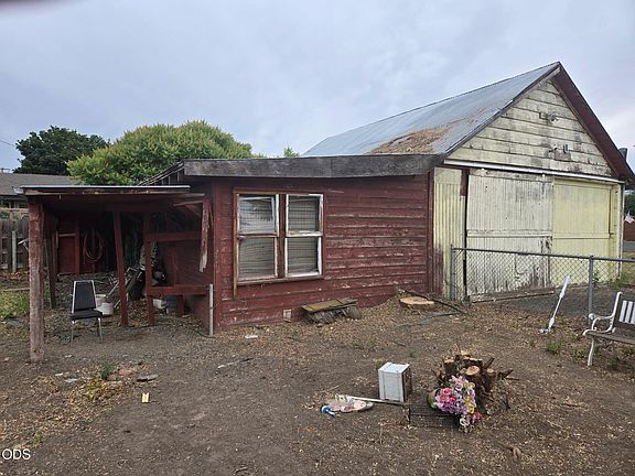 3rd image of 386 S Main St