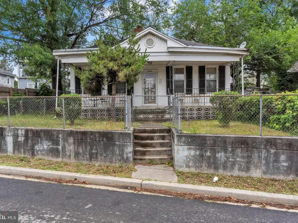 2620 Brentwood Rd NE, Washington, DC 20018