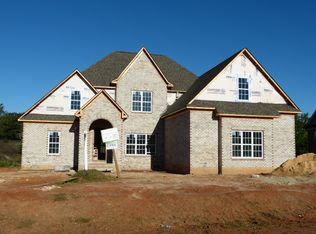 7707 Front Nine Dr, Stokesdale, NC 27357