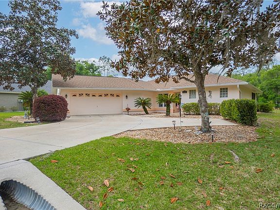 2nd image of 3310 N Canterbury Lake Dr