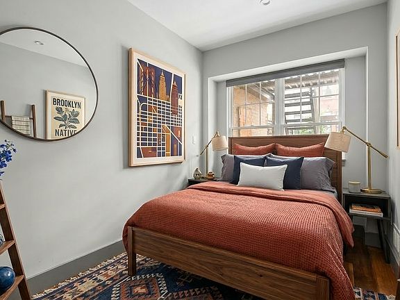 5th image of 410 Hancock St #1