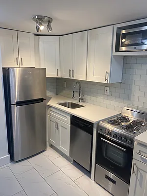 Rented by Mallory Management Corp | media 18