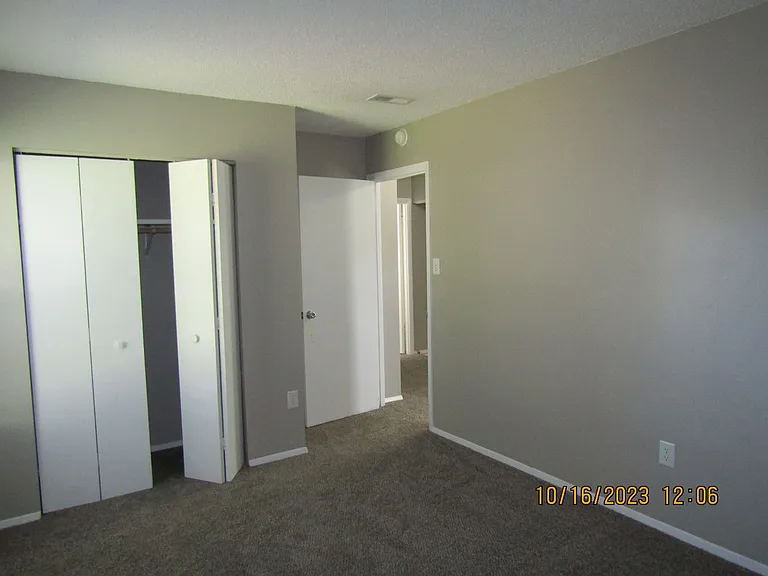 1256 Eaglewood Dr — Photo 22