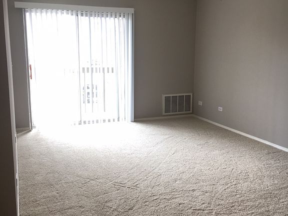 3rd image of 255 N Oakhurst Dr APT 25