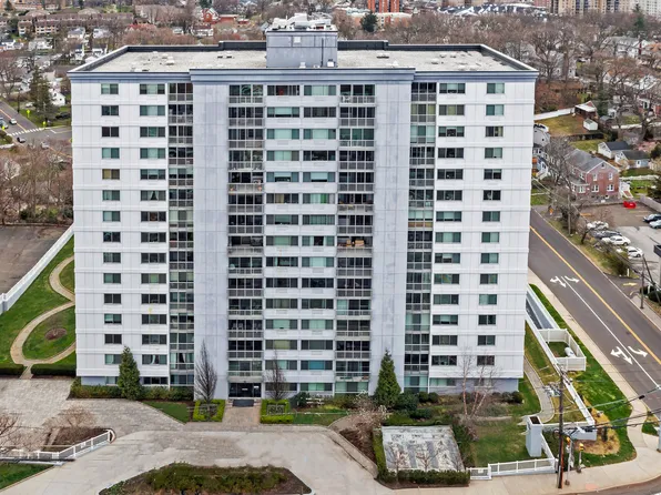 1 Strawberry Hill Avenue APT 1F, Stamford, CT 06902