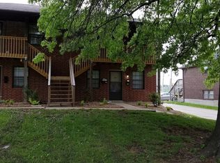 725 NW Mock Ave APT A, Blue Springs, MO 64015