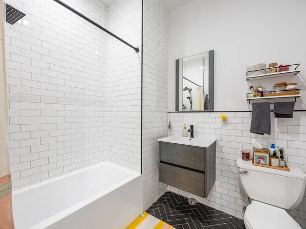 305 Sumpter Street image 14 of 48