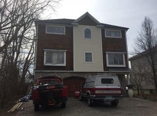 6693 Langtoft St, West Bloomfield, MI 48324