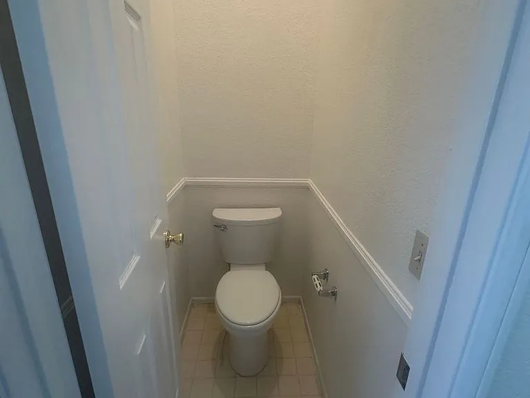 14333 La Crescenta Ave — Photo 22