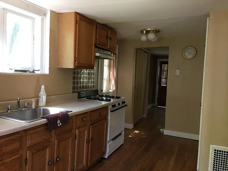 667 Boston Ave — Photo 10