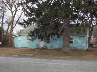 100 Hildreth Ave, South Hadley, MA 01075