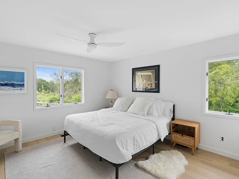 34 Seaside Ave — Photo 6