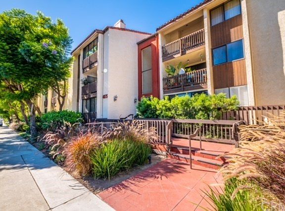 4th image of 4835 E Anaheim St APT 219