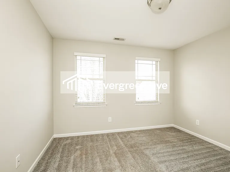 3958 Creekmoore Dr — Photo 10