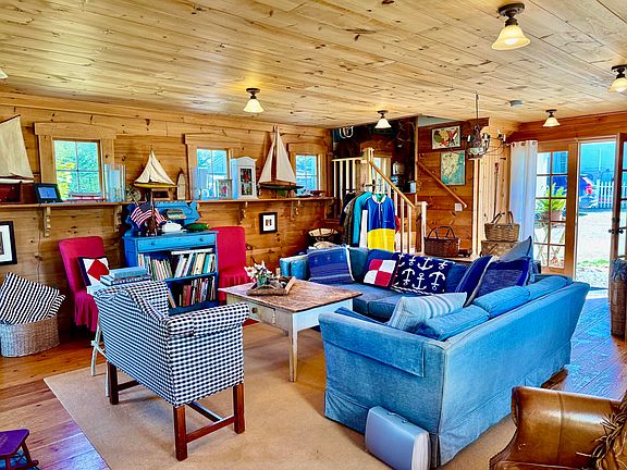 29th image of this home