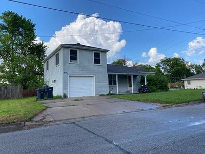804 SE 5th St, Newton, KS, 67114