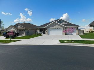 1829 N 900 E, Layton, UT 84040